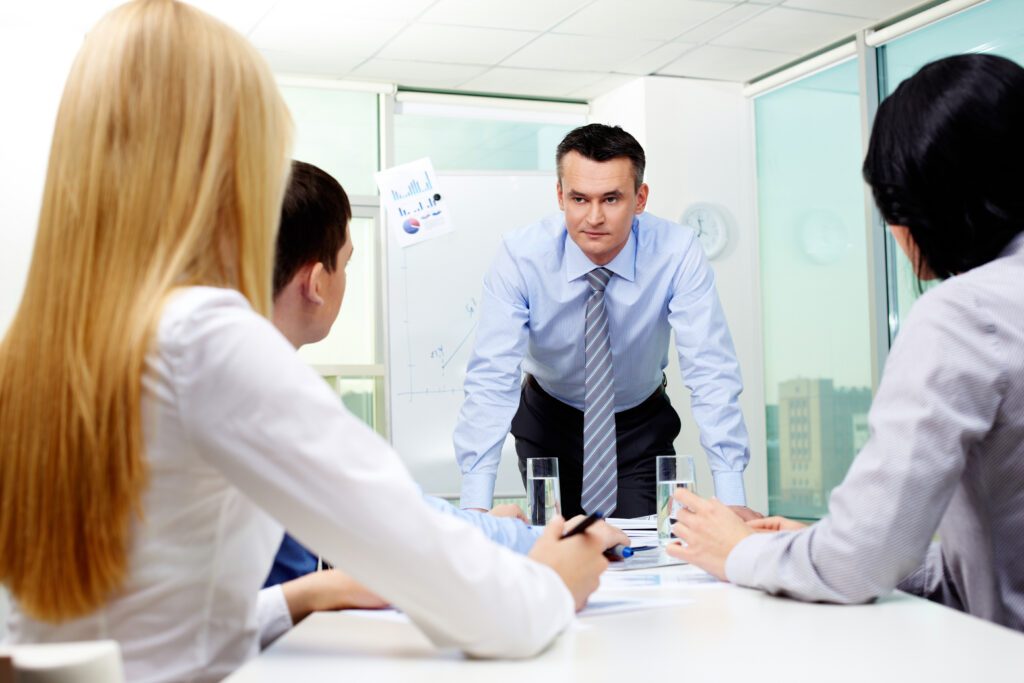 9 Essential Responsibilities of a Sales Manager